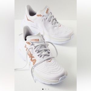 New in Box Hoka Mach 5 Sneakers
